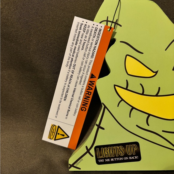 Lights Up Green Halloween Decoration - Picture 4 of 12